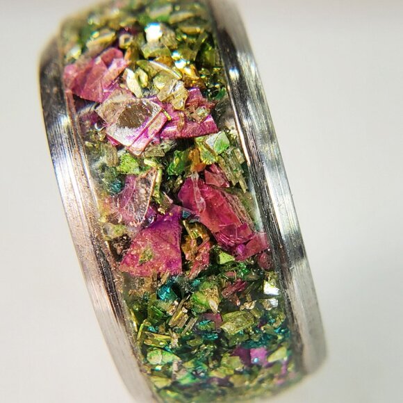 "Roses" Ring with Rose and Green German Glass - Picture 3 of 6